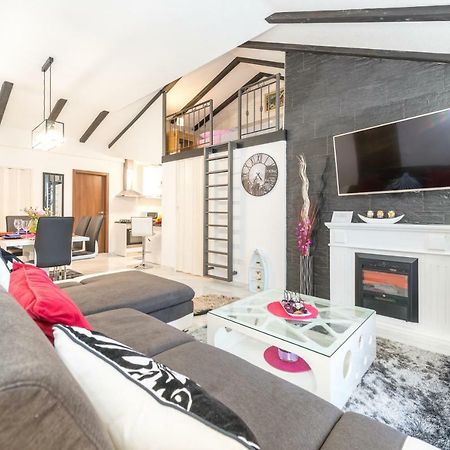 Tranquility And Nature In 4 Bedroom With Sea View Mokošica Buitenkant foto