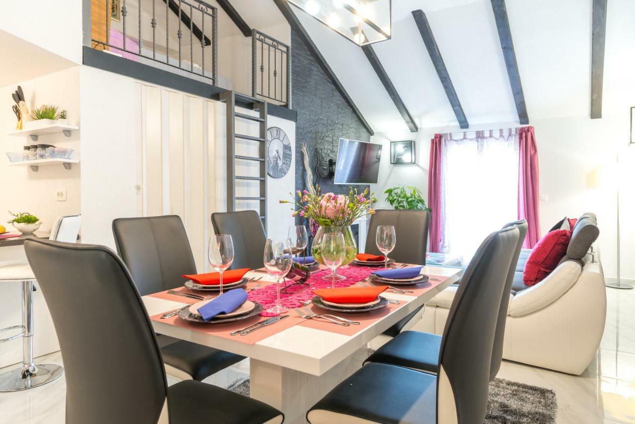 Tranquility And Nature In 4 Bedroom With Sea View Mokošica Buitenkant foto