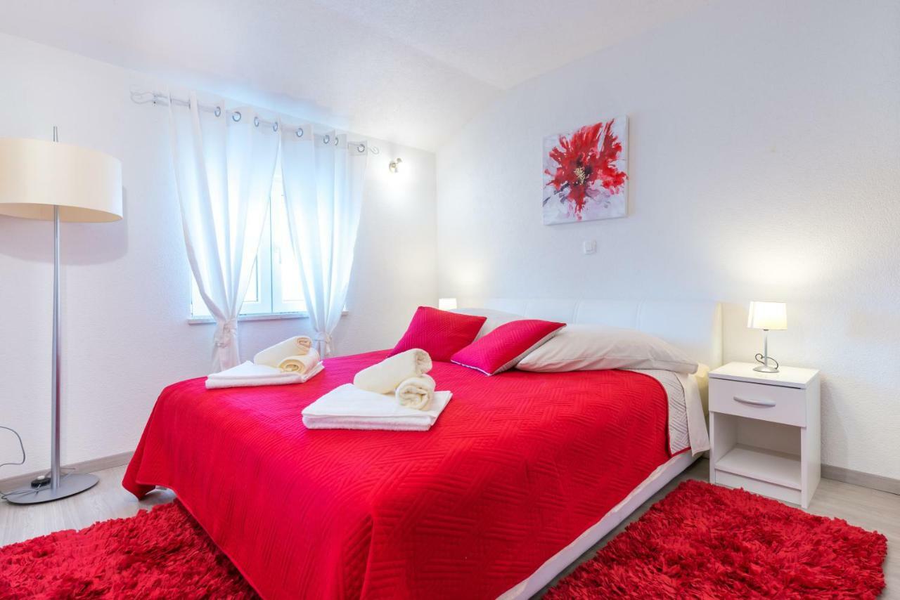 Tranquility And Nature In 4 Bedroom With Sea View Mokošica Buitenkant foto